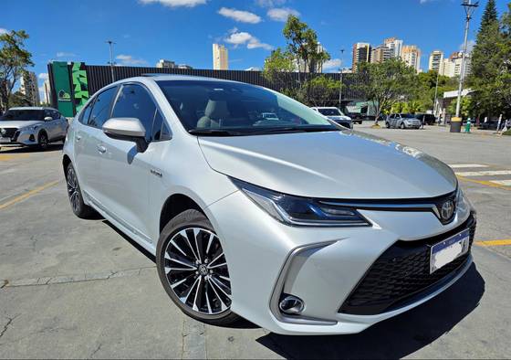 TOYOTA COROLLA 1.8 VVT-I HYBRID FLEX ALTIS PREMIUM CVT TOYOTA COROLLA 1.8 VVT-I HYBRID FLEX ALTIS PREMIUM CVT